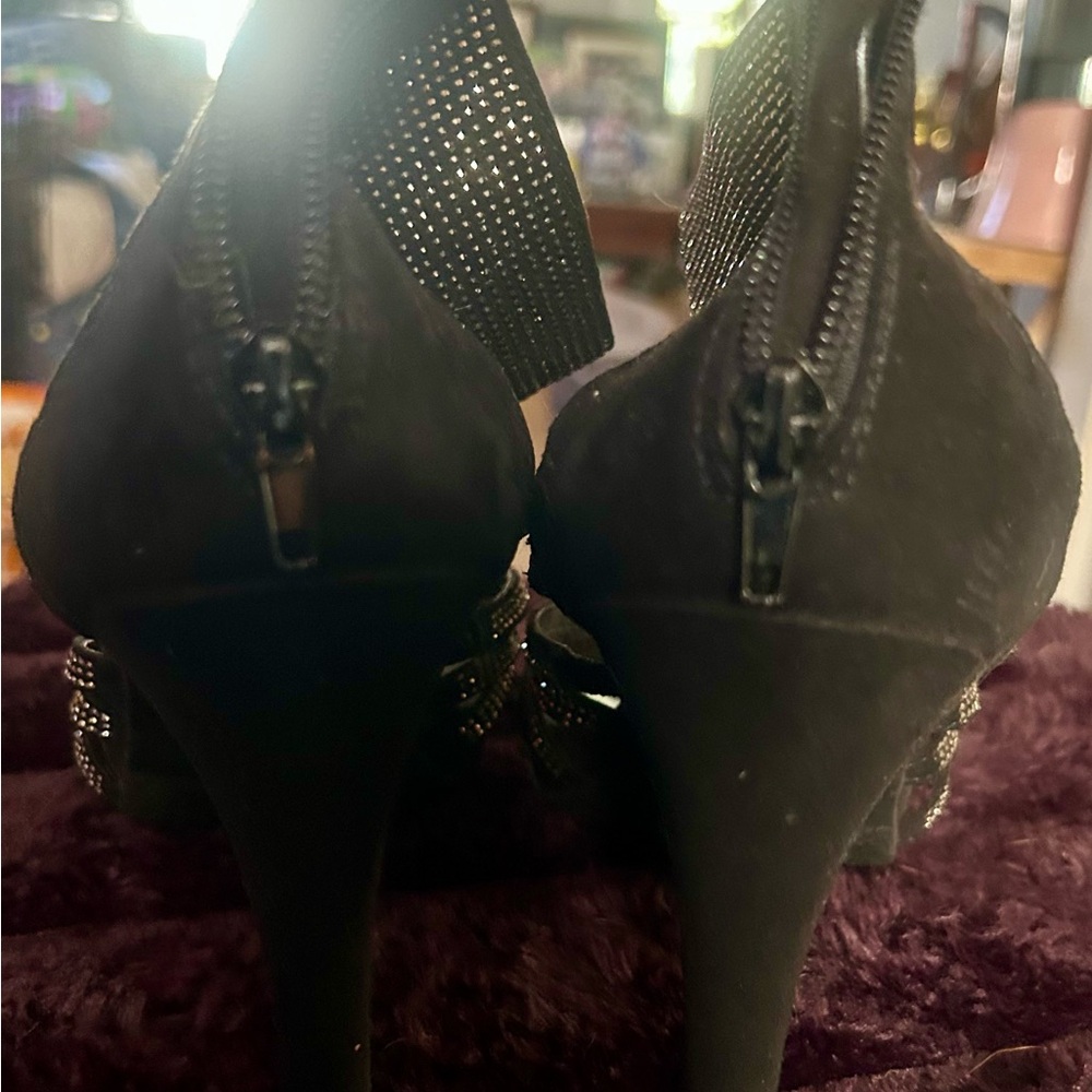 Elegant Black Strappy Women's Heels from Lane Bryant size 10 - Picture 3 of 3